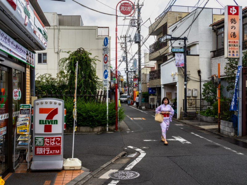 В японских супермаркетах начнут продавать страховку жизни