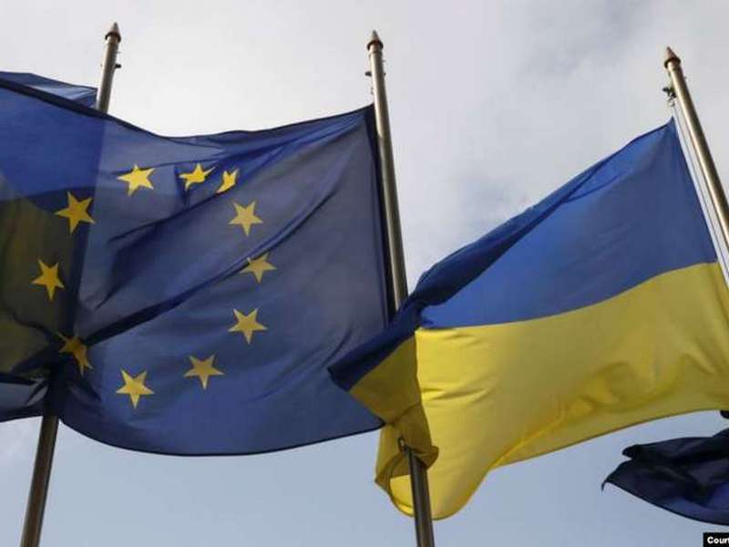 Зеленский: Украина требует полноправного членства в Евросоюзе