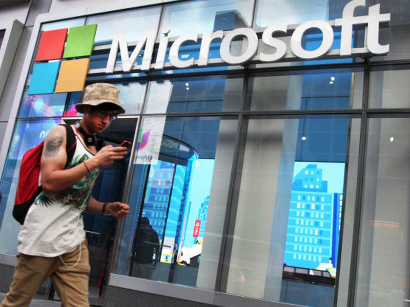 Microsoft закроет все розничные магазины: как будут продавать продукцию