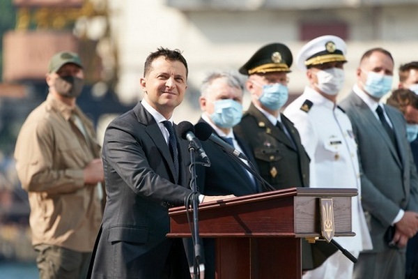 Зеленский пообещал оснастить Украину ракетным оружием