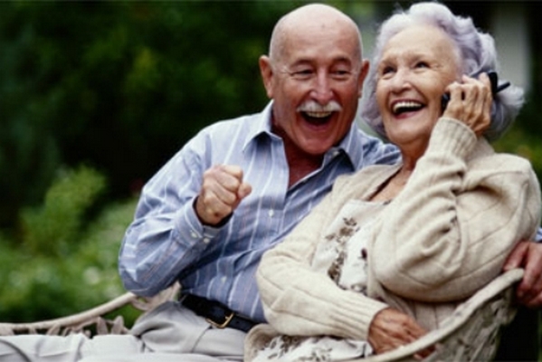 Японцы поведали, почему пожилым людям очень важно смеяться каждый день
