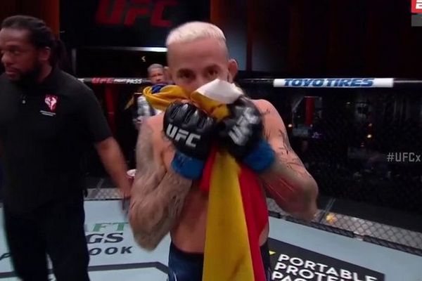 UFC: Вера нокаутировал О'Мэлли ударом в челюсть (Видео)