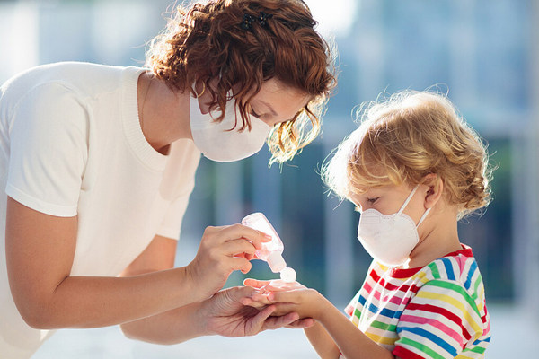 Американские медики о коронавирусе у детей: даже с антителами ребенок может заразить других